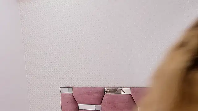 חדר צ'אט בשידור חי של GrettaRouse