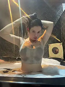 XXX chat uživo modela Rafaellaz