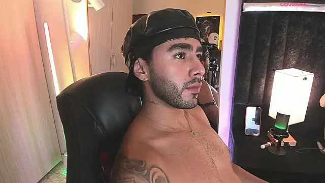 ItsMeEros' Webcam Show