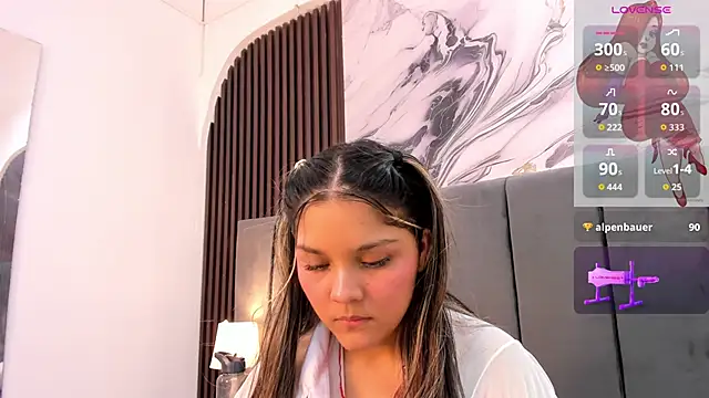 XXX chat uživo modela Wonderkloe_