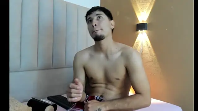 Noah_Smith01's Webcam Show