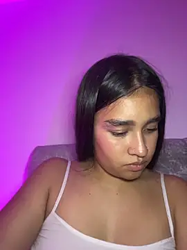 I_Samanthaa Adlı Modelin Canlı XXX Sohbeti