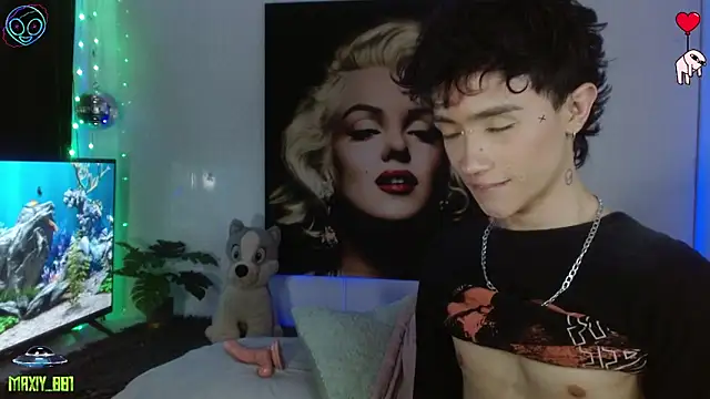 maxiy_001 webkamerás műsora