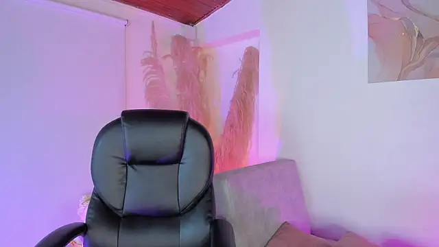 Chat +18 de Amelie_Wine ao vivo
