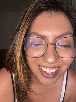 Czat XXX na żywo – Miickinow