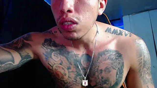 Chatroom XXX en direct de Adam_Hudsond