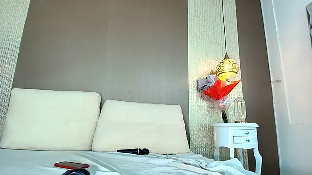 Tiifany_Baker élő XXX-chatje