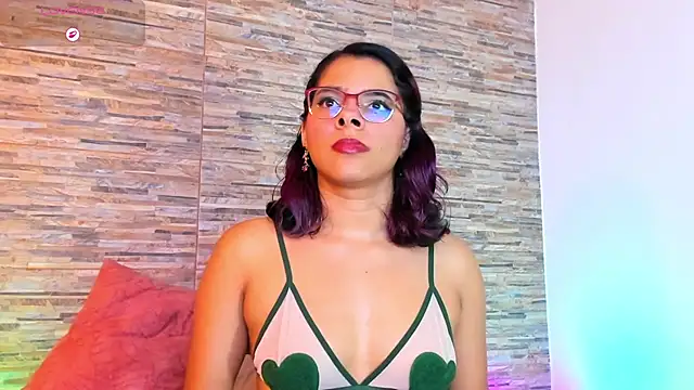 XXX chat uživo modela nath_redrex