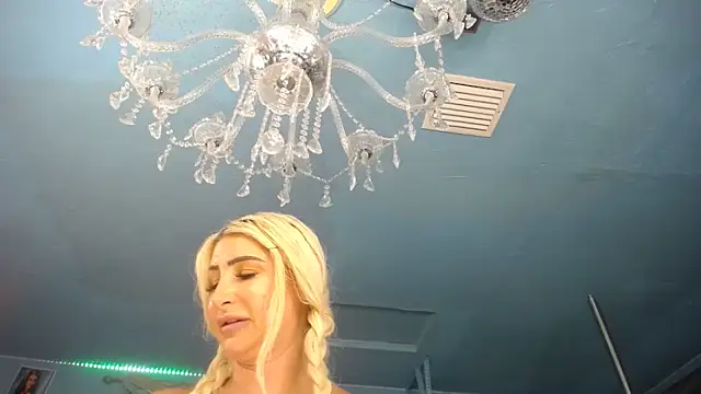ADRIANNA_FOX Live XXX-chat
