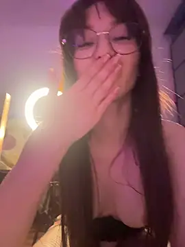 Veliora 现场XXX聊天