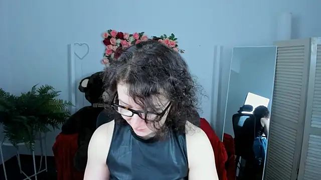AureliaGleam XXX чат на живо