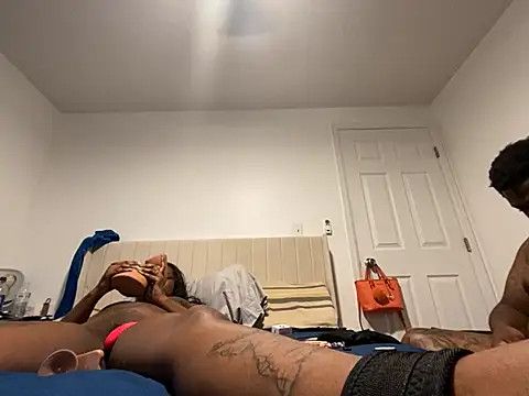 Tattedupdek – Naživo XXX chat