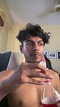 thecatfishh 现场XXX聊天