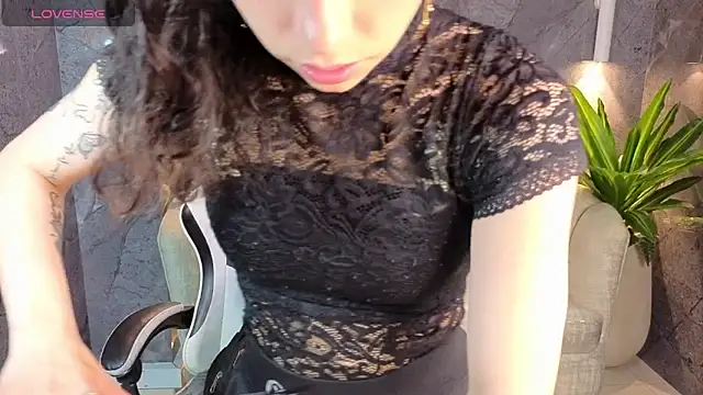 XXX chat uživo modela Hadda_Crazy_Tx_
