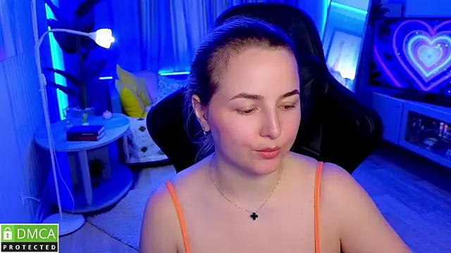 XXX chat uživo modela Mira_Mermayd