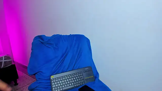wickedboy_twin1 webkamerás műsora