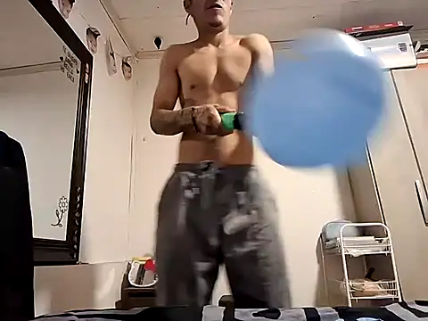 Stich34p0 – Naživo XXX chat