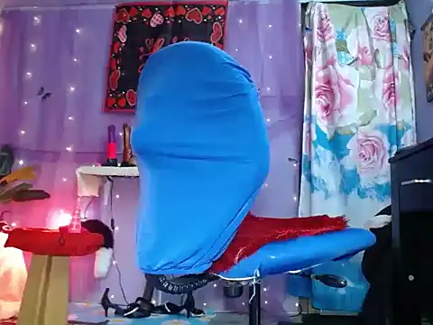 SensualMirandaKingsley webcam show
