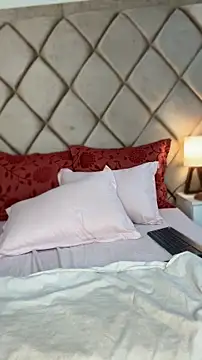 AngelinaDuvall élő XXX-chatje