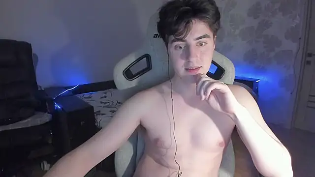 Knuckles17 live XXX chat