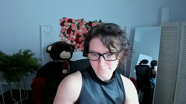 Онлайн чат XXX AureliaGleam