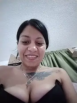 Tiphanydirty3 Chat XXX in diretta