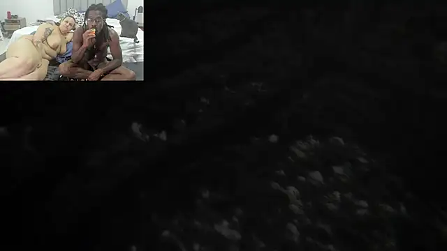 XXX chat uživo modela DerkAndValentina
