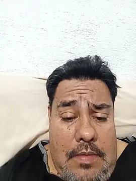 Chat +18 de AlexCancun ao vivo