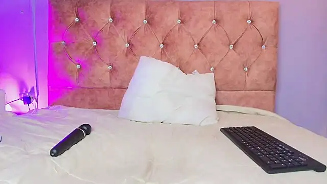 Nikirouse Webcamshow