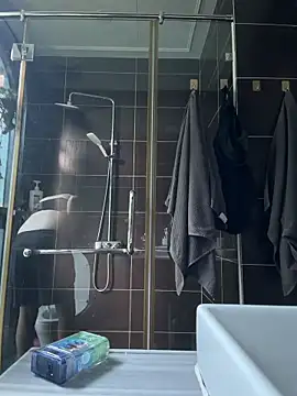 IceMur Show in webcam