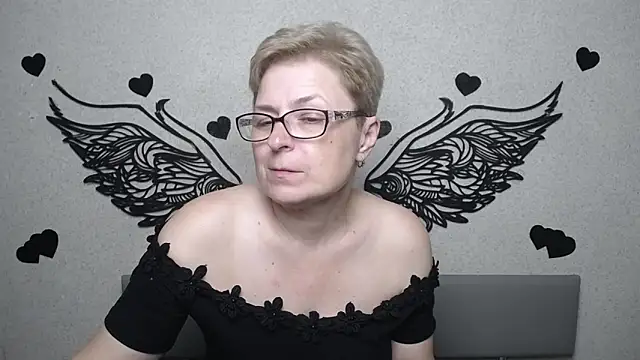 Chatroom XXX en direct de EmiliaGree