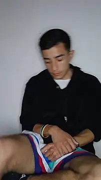 Thick_Cock 现场XXX聊天