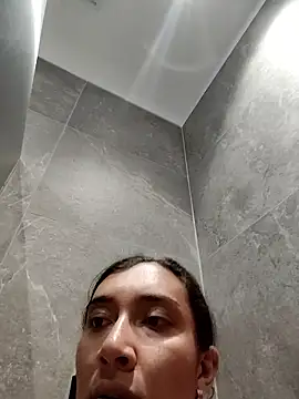 XXX chat uživo modela Robin_H00t_2