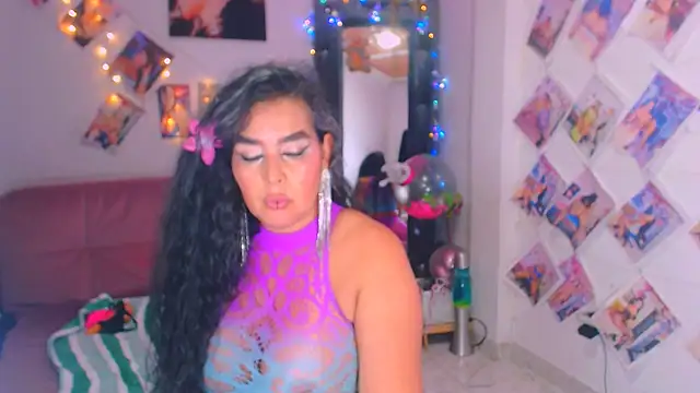 sweet_vanessa_22 élő XXX-chatje