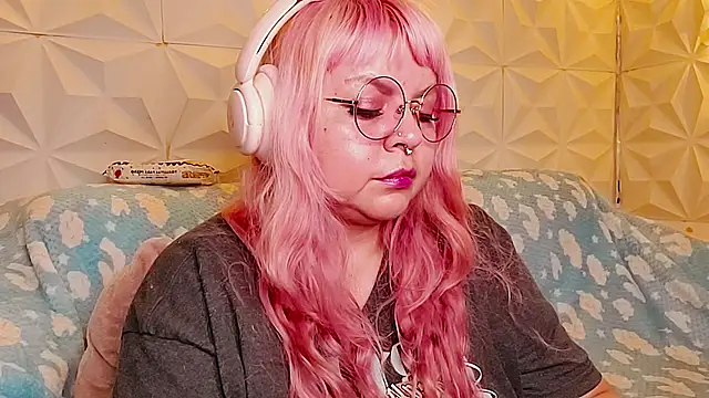Satyn_doll – Naživo XXX chat
