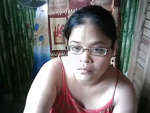 Hotty_babe23's Webcam Show