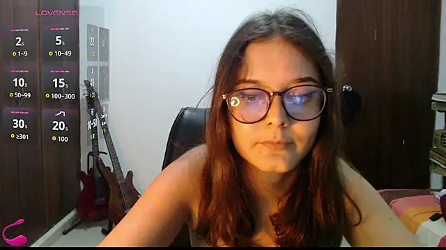 MadieeLorez Live XXX-Chat
