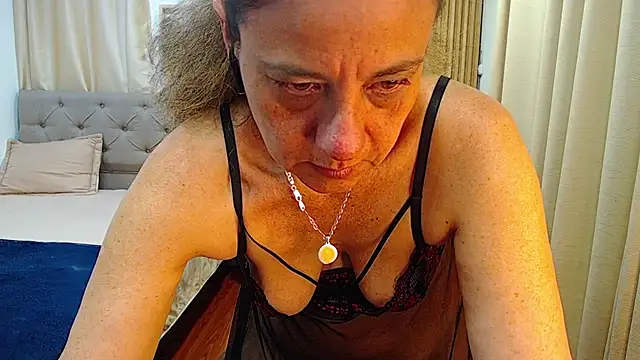 دردشة sasi_luna الجنسية المباشرة