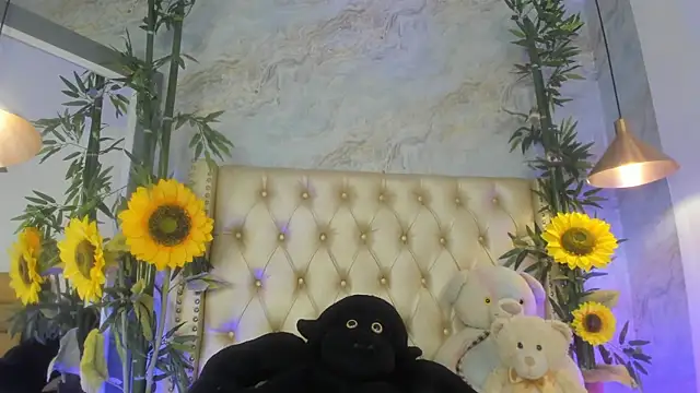 LittleeJaz Chat XXX in diretta
