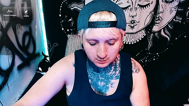 Marieblueeyes Show in webcam