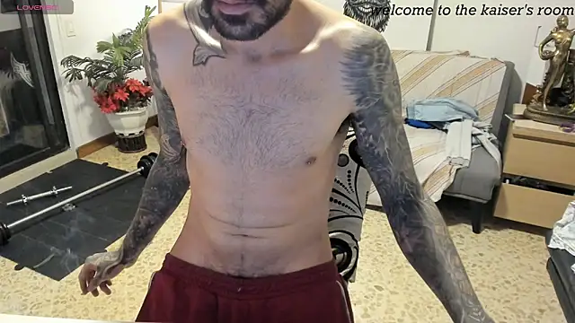 Chat XXX en directo de kaiser679_