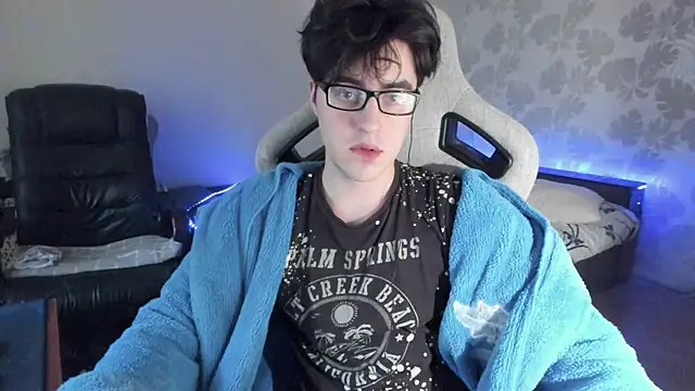 Knuckles17 Webcam Show