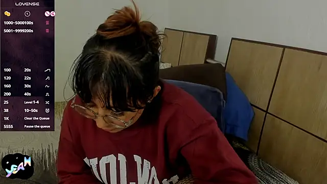 Chat +18 de ella_harry ao vivo