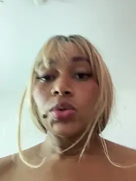 Show modela meliAngelical na web-kameri