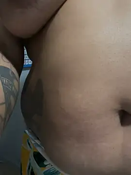 Show modela karatemom3000 na web-kameri