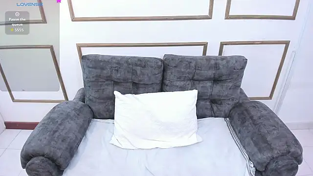 Chat +18 de ximena22love ao vivo