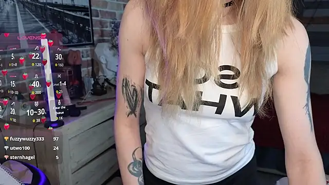 צ'אט XXX בש ידור חי של eva_swetty