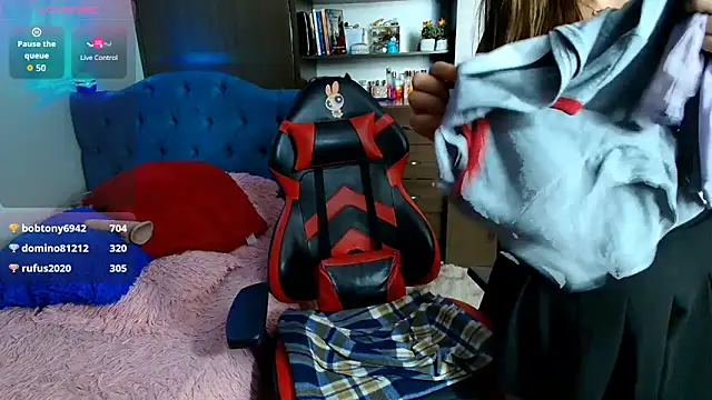 Chat +18 de valeria_teiku ao vivo