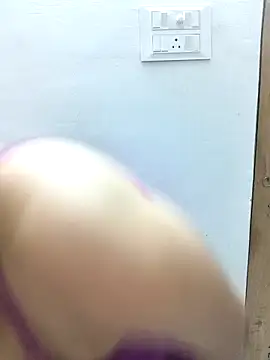hot_bhabi_kolkata 即時 XXX 聊天
