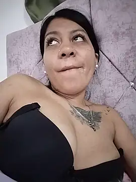Chat +18 de Tiphanydirty3 ao vivo